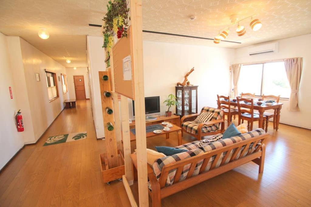 Beach Side Hotel Yamoriyanonikai Nago Dış mekan fotoğraf